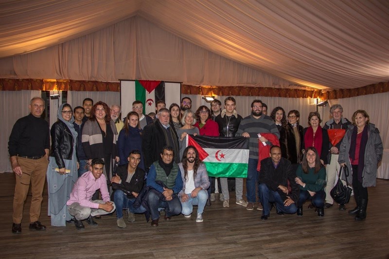 Unas 150 personas asisten a la cena solidaria de Amigos del Pueblo Saharaui
