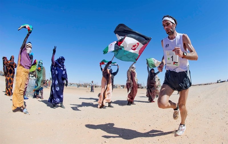 Una carrera por el desierto para concienciar sobre los 43 años de exilio del pueblo saharaui
