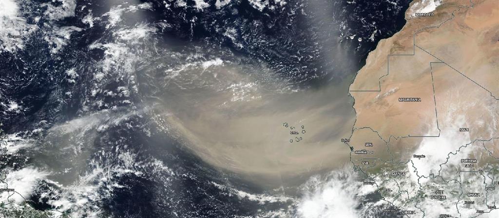 Una invasión de polvo sahariano hasta las Antillas, a vista de satélite