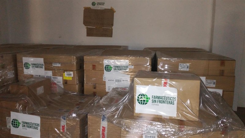 Farmacéuticos sin Fronteras entrega 11 palets de medicamentos a los campos saharauis de Tinduf (Argelia)