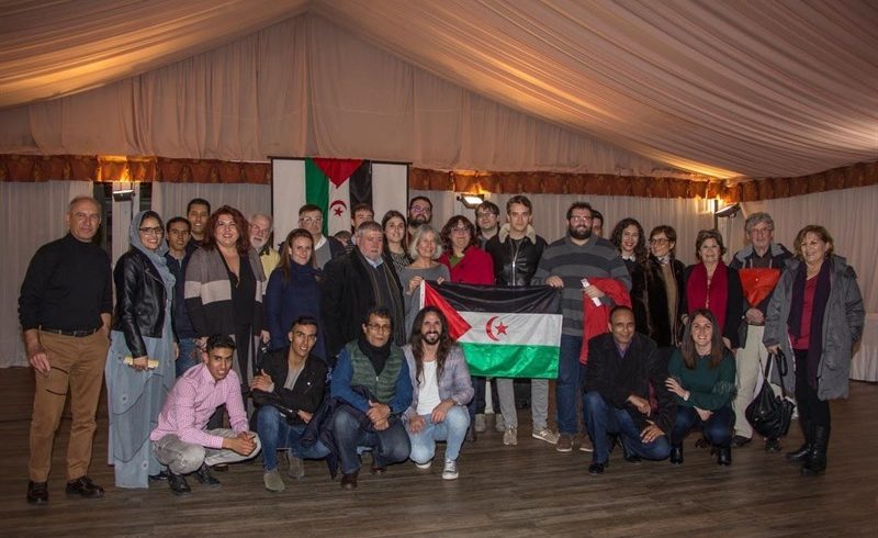 Unas 150 personas asisten a la cena solidaria de Amigos del Pueblo Saharaui